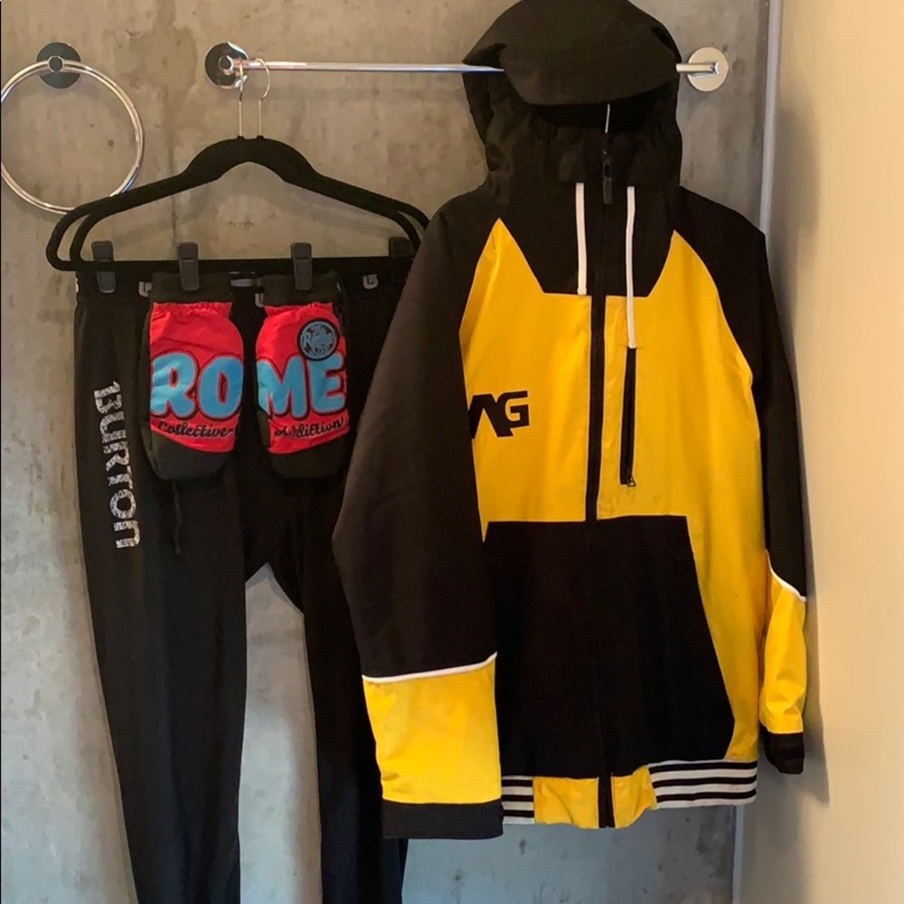 Burton Ski/Snow Outfit Bundle